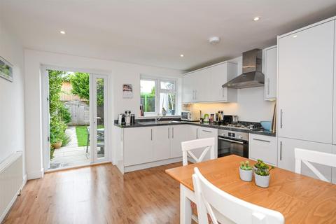 45 Dennis Road, East Molesey, KT8 9EE