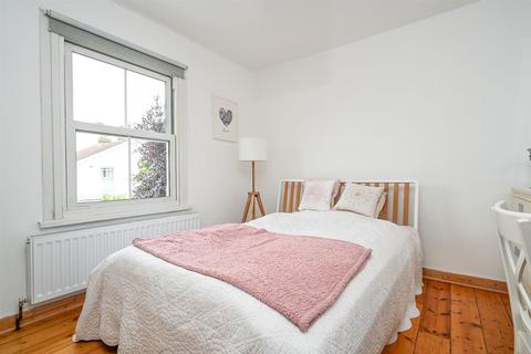 45 Dennis Road, East Molesey, KT8 9EE