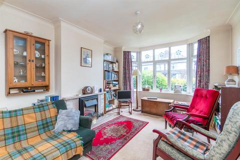110 Abbey Road, West Bridgford, Nottingham, NG2 5NB