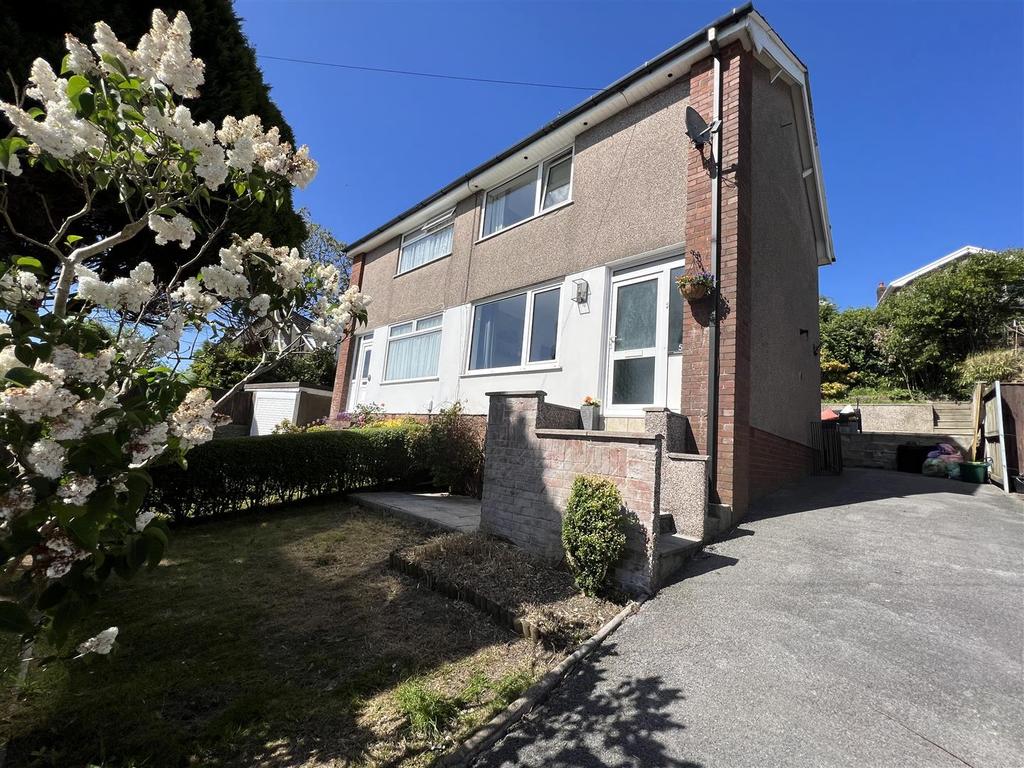 Woodcote, Killay, Swansea 2 bed semidetached house £219,950
