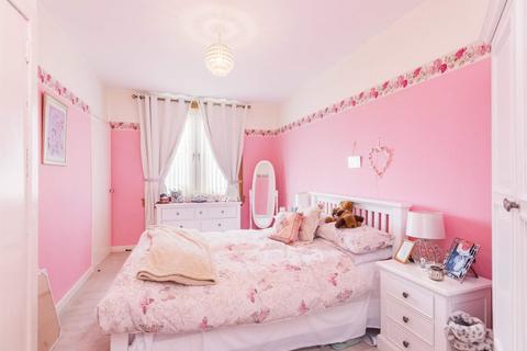 8 Beatty Place, Dunfermline, KY12 0BE