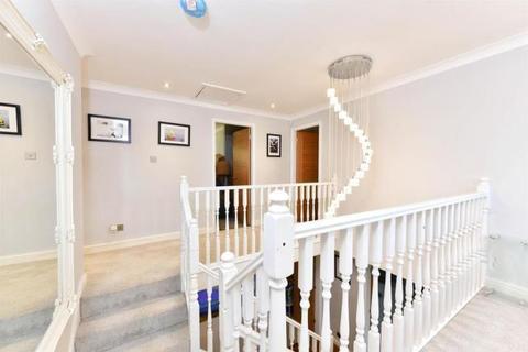 28 Balland Way, Wootton, Northampton, NN4 6AU
