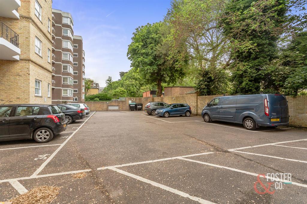 Eaton Gate 24-16.JPG