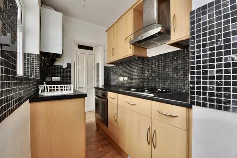 25 Cherry Grove, Taunton, TA2 7SH