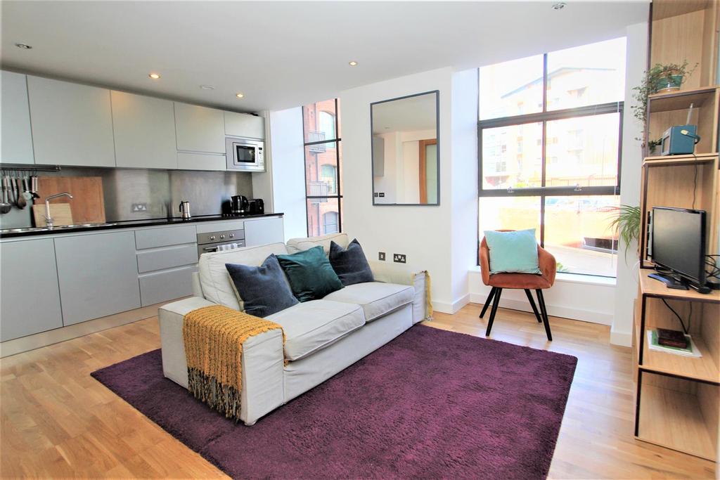 Roberts Wharf, East Street 1 bed flat £850 pcm (£196 pw)