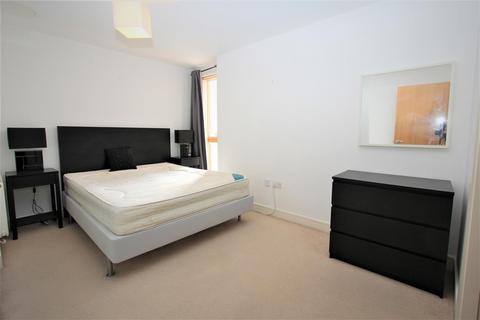 2 bedroom flat for sale, Cromwell Court, Brewery Wharf