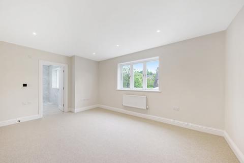 5 Beechwood Close, Long Ditton, Surbiton, KT6 6PF