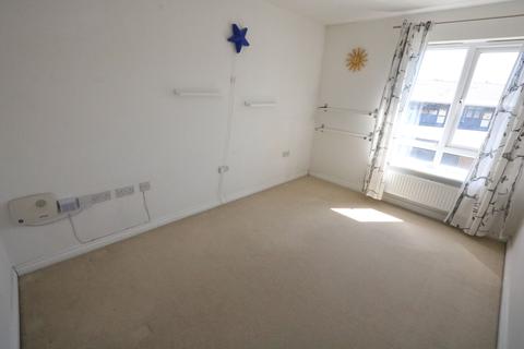 9 Schoolfield Road, West Thurrock, Grays, RM20 3AN