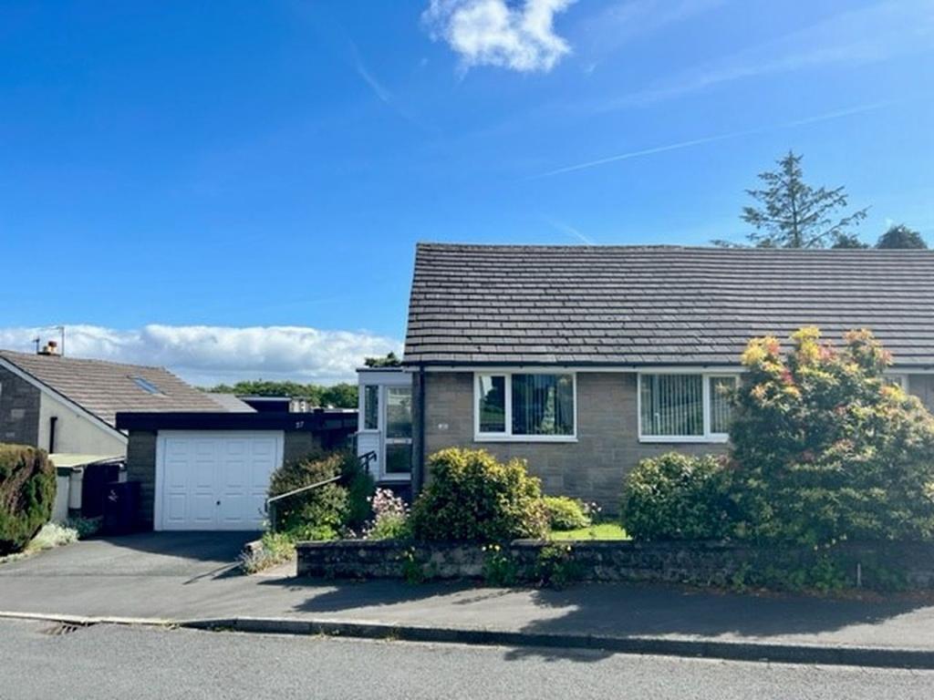 Norton Close, Halifax HX2 2 bed semidetached bungalow for sale £169,950
