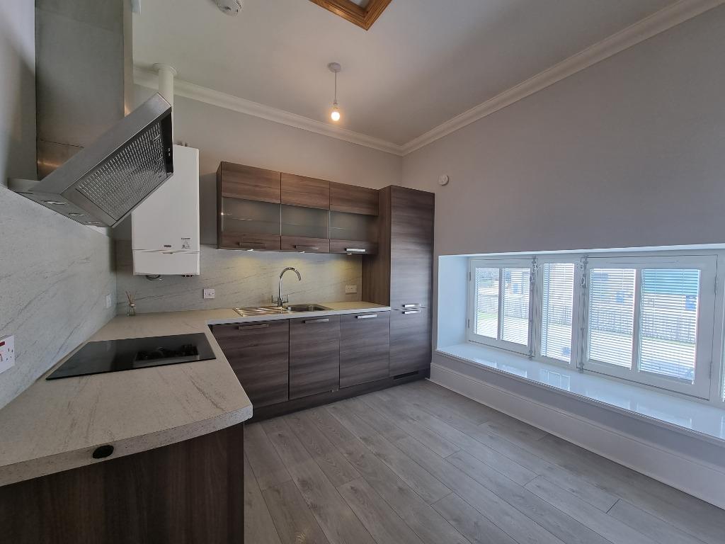 The Carriages, Inverurie... 2 bed flat £675 pcm (£156 pw)