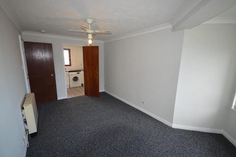 1 bedroom flat to rent, Tannadice Court, Dundee, DD3