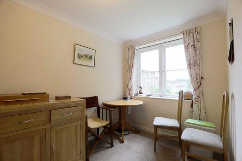 2 bedroom retirement property for sale - Walkers Court, 101 Southdown Road, Harpenden, Hertfordshire, AL5