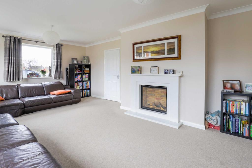 Brackendale Grove, Harpenden, Hertfordshire, AL5 4 bed detached house