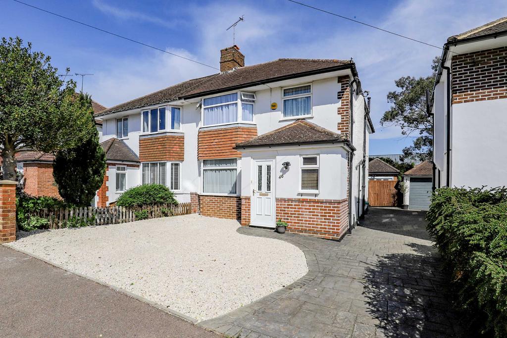 Oakwood Drive, St. Albans, Hertfordshire, AL4 4 bed semidetached house