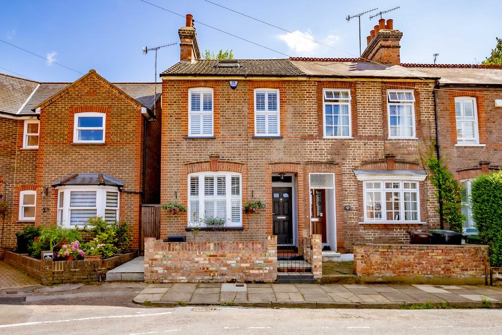 Ladysmith Road, St. Albans, Hertfordshire, AL3 4 bed house £850,000