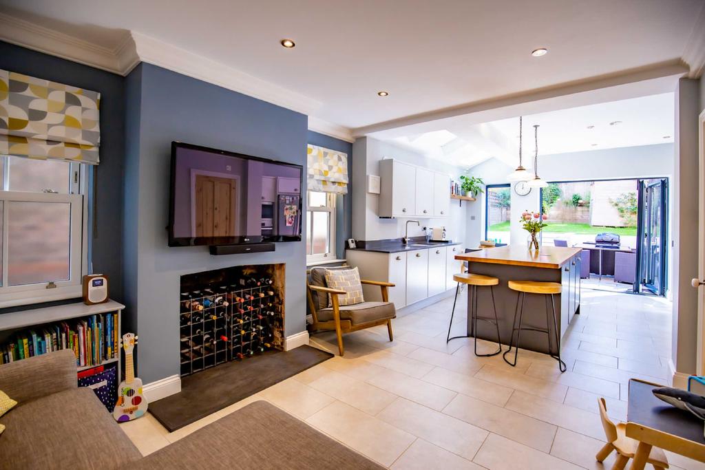 Ladysmith Road, St. Albans, Hertfordshire, AL3 4 bed house £850,000