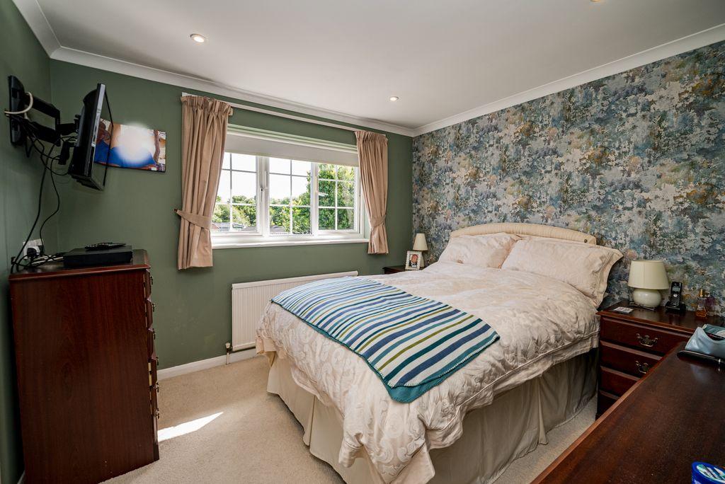 Bedroom 2 (Double)