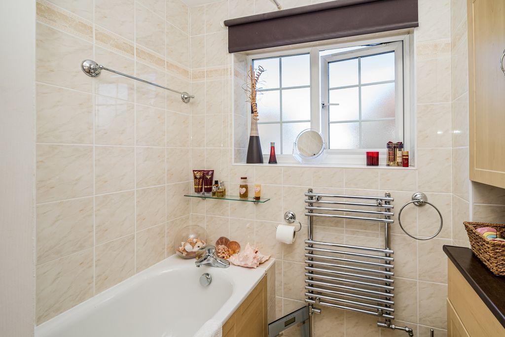Bathroom (Family Bathroom)