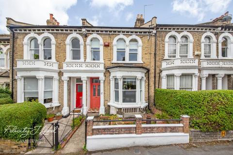 4 bedroom terraced house for sale - Crofton Road, London, SE5