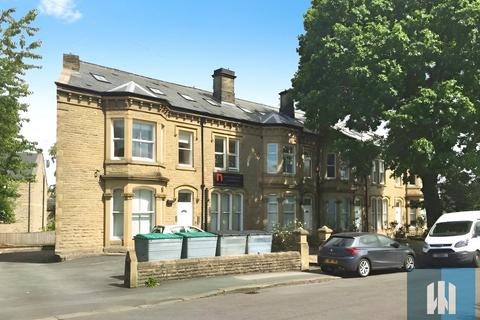 Studio to rent, Highfields Road, Highfields, Huddersfield, HD1