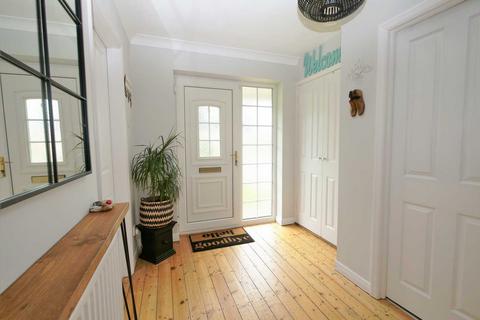 45 Snowcroft, Capel St Mary, Ipswich, IP9 2UT