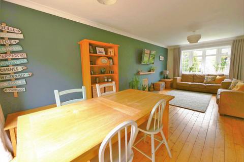 45 Snowcroft, Capel St Mary, Ipswich, IP9 2UT