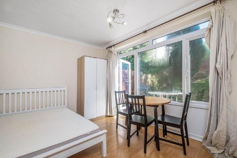 5 Whitlock Drive, London, SW19 6SJ