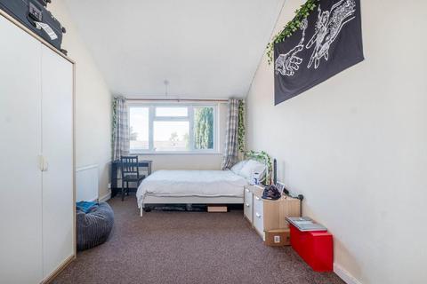 5 Whitlock Drive, London, SW19 6SJ