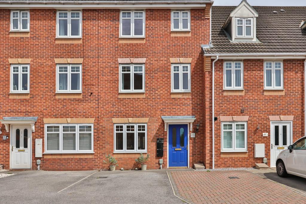 Staunton Park, Kingswood, Hull, East... 4 bed terraced house £200,000