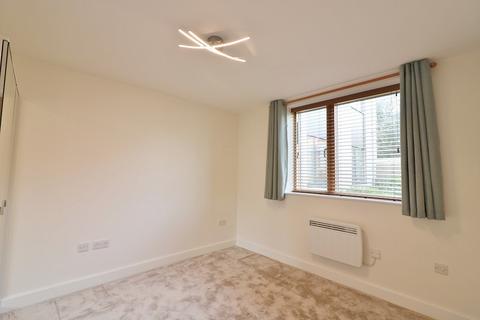 undefined, Drakes Drive, Stevenage, SG2