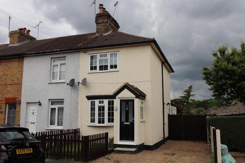 2 bedroom semi-detached house to rent, Queen Street, Brentwood, CM14