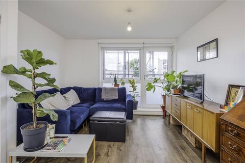 2 bedroom flat to rent, Highland Court, 57 Cudworth Street, London