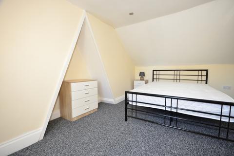 4 bedroom terraced house to rent - Kingsley Road Maidstone ME15