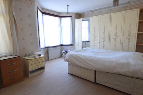 72 Eric Road, Romford, RM6 6JH