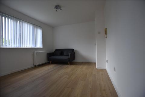 Studio to rent, Baildon Street, London SE8