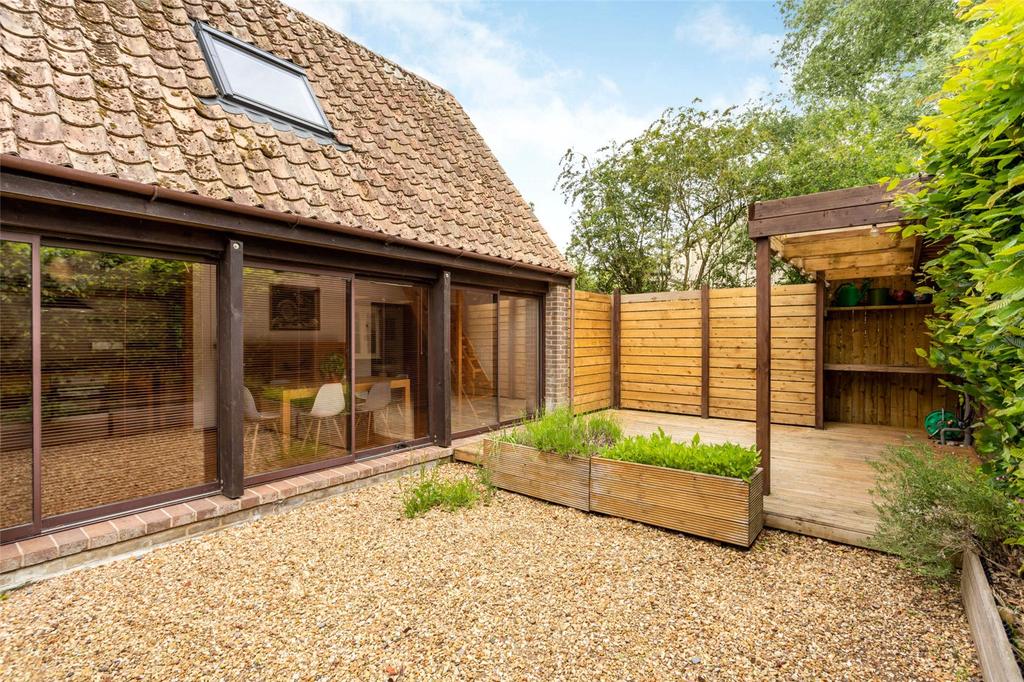 Brook Lane, Barnwell, Peterborough, Northamptonshire, PE8 2 bed