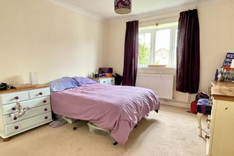 49 Addison Square, Ringwood, BH24 1NY