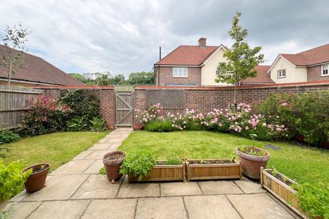 4 bedroom semi-detached house for sale, Hops End, Guildford GU3