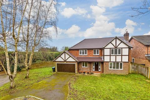 5 bedroom detached house for sale, Kinnibrugh Drive, Dormansland, Surrey