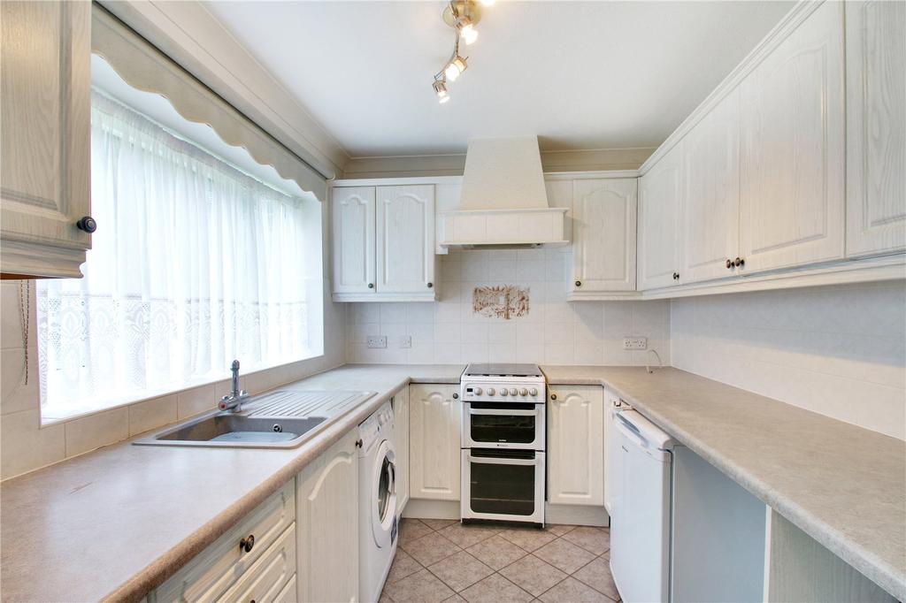Millfield, New Ash Green, Longfield... 3 bed terraced house £325,000