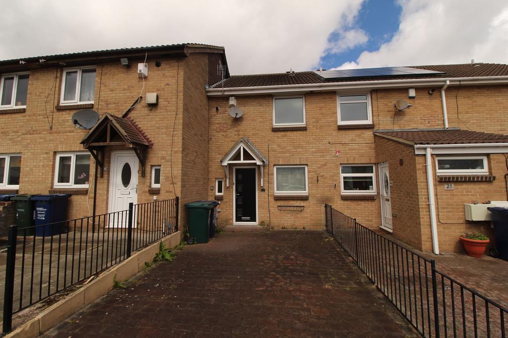 Drumsheugh Place, Blakelaw, Tyne and... 3 bed terraced house £675 pcm