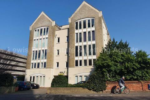 2 bedroom apartment to rent, Poole Town Centre