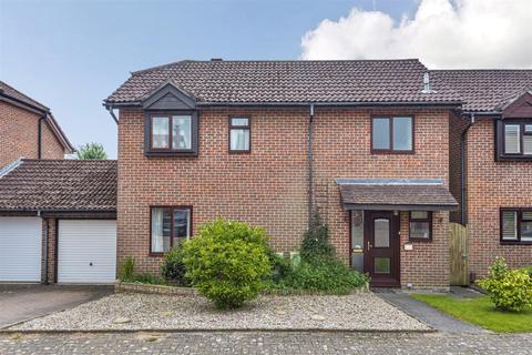 14 Bepton Down, Petersfield, GU31 4PR