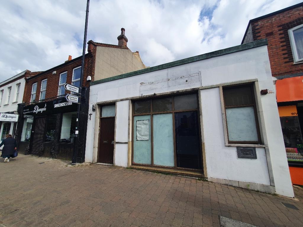 Didcot, Oxfordshire, OX11 6 bed property with land £400,000