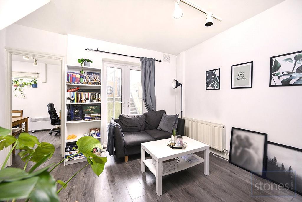 Cardwell Road, London, N7 2 bed property £1,700 pcm (£392 pw)