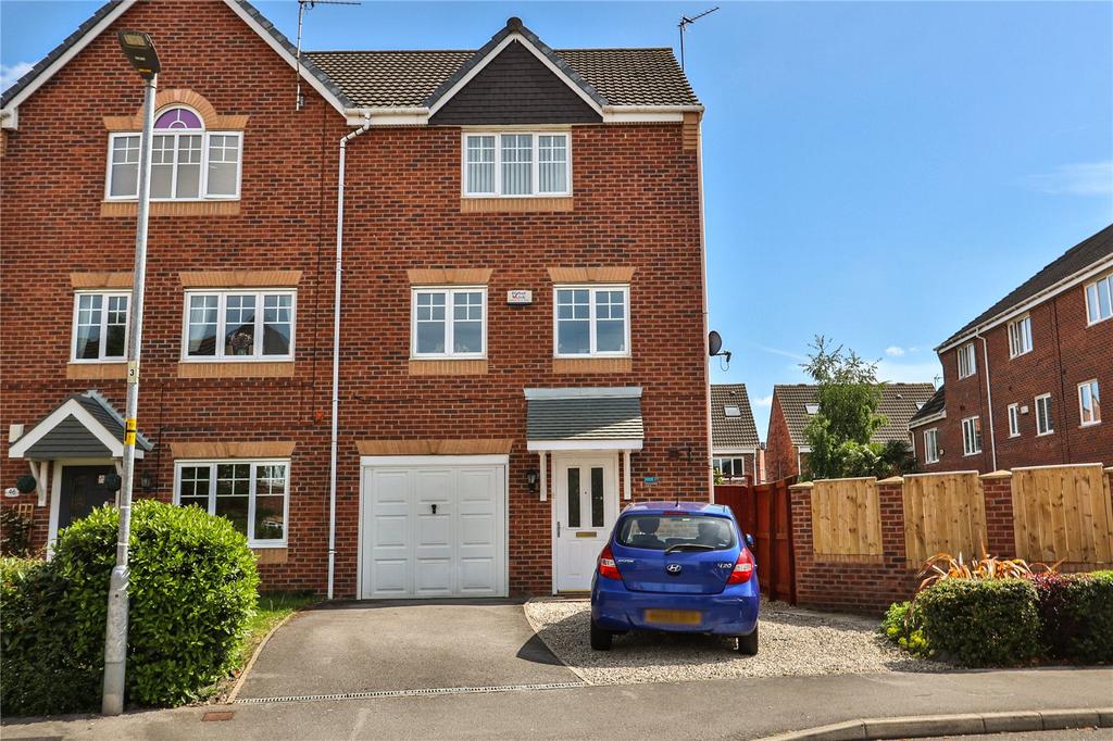 Staunton Park, Kingswood, Hull, HU7 4 bed semidetached house £220,000