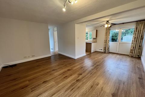 3 bedroom end of terrace house to rent, Lakenheath, Suffolk, IP27