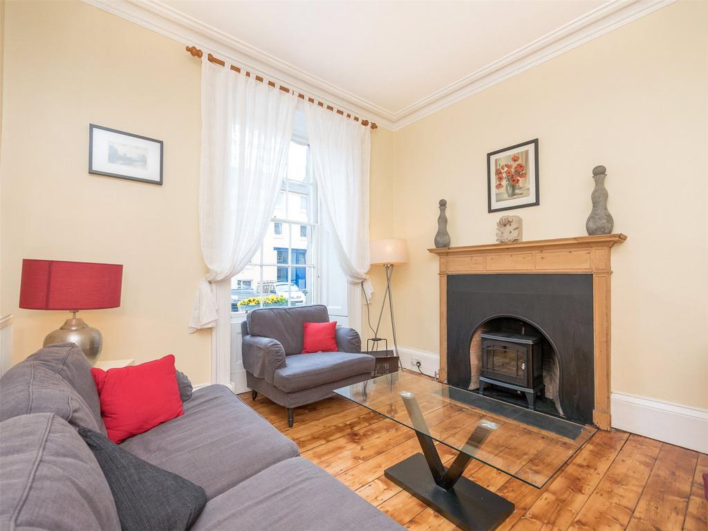 Pitt Street, Edinburgh, EH6 2 bed flat £1,205 pcm (£278 pw)