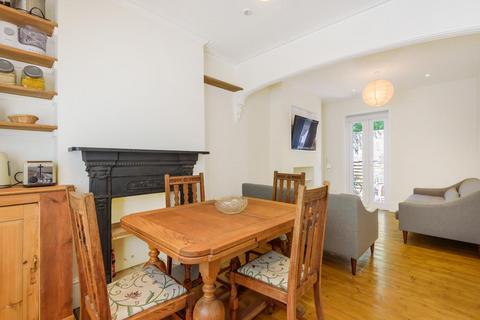35 Robson Road, London, SE27 9LA