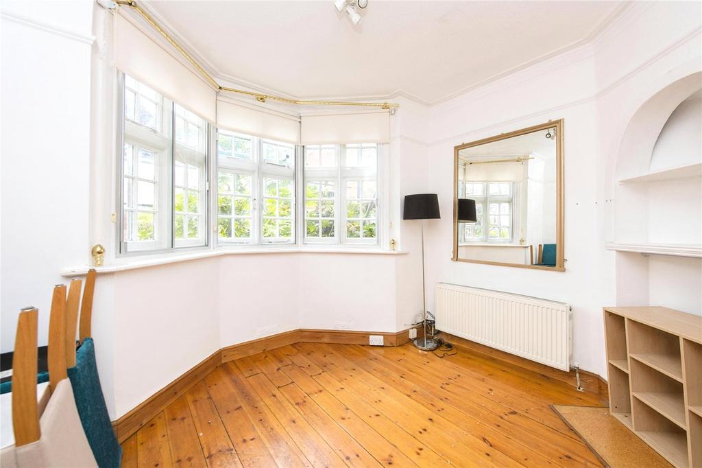 Milton Road, London, SW14 2 bed detached house £800,000